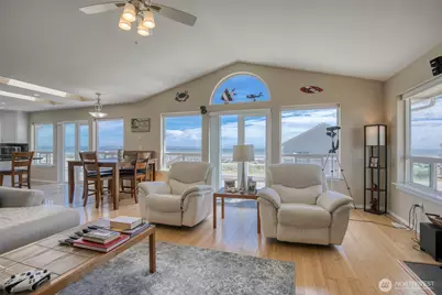 1477 Ocean Crest Avenue, Ocean Shores, WA 98569 - Photo 4
