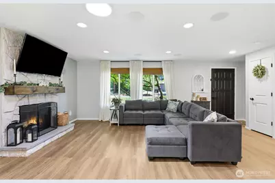 13002 130th Avenue Ct E, Puyallup, WA 98374 - Photo 4