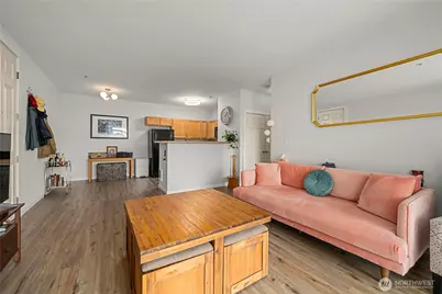 18615 101st Avenue Ct E #366, Puyallup, WA 98375 - Photo 2