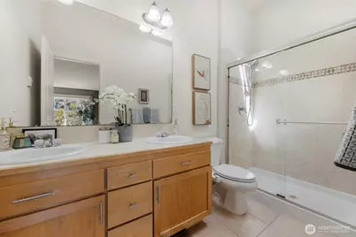 8548 Midvale Avenue N #B, Seattle, WA 98103 - Photo 22