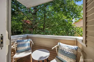 8548 Midvale Ave N, Seattle, WA 98103 - Photo 12