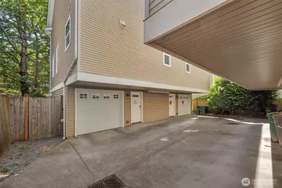 8548 Midvale Avenue N #B, Seattle, WA 98103 - Photo 28