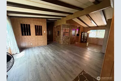 11432 Nisqually Park Loop SE, Olympia, WA 98513 - Photo 2