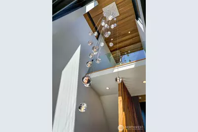 7516 E Green Lake Drive N, Seattle, WA 98103 - Photo 6