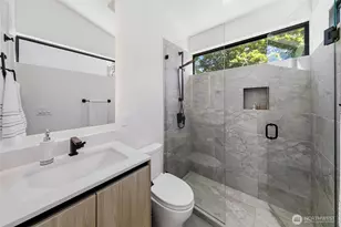 7516 East Green Lake Dr N, Seattle, WA 98103 - Photo 36