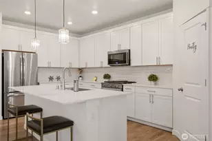 12624 176th Ave E, Bonney Lake, WA 98371 - Photo 4