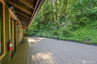 145 Big Bear Place NW, Issaquah, WA 98027 - Photo 36