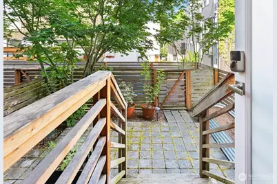2233 Minor Avenue #C, Seattle, WA 98102 - Photo 8