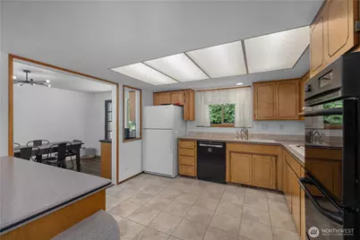 7004 Alderwood Court SE, Lacey, WA 98503 - Photo 6