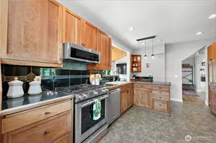 2600 Hampton Pl, Bellingham, WA 98225 - Photo 14