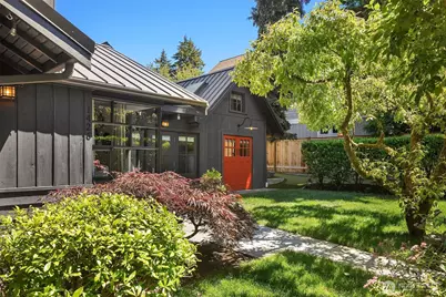 1426 37th Avenue E, Seattle, WA 98112 - Photo 4