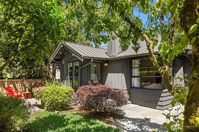 1426 37th Avenue E, Seattle, WA 98112 - Photo 6