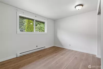 1126 Poindexter Avenue W, Bremerton, WA 98312 - Photo 18
