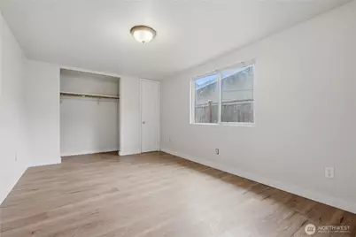 1126 Poindexter Avenue W, Bremerton, WA 98312 - Photo 14
