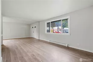 1126 Poindexter Ave W, Bremerton, WA 98312 - Photo 4