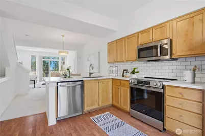23120 SE Black Nugget Road #C3, Issaquah, WA 98029 - Photo 10