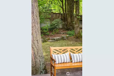 4255 135th Place SE, Bellevue, WA 98006 - Photo 30