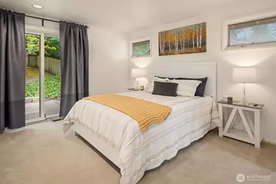 4255 135th Place SE, Bellevue, WA 98006 - Photo 16