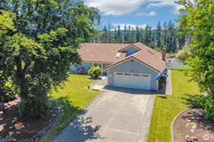 4022 151st St E, Tacoma, WA 98446 - Photo 2