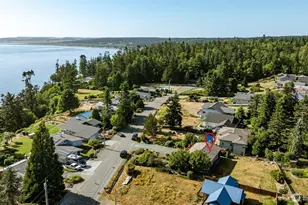 1801 Seaview Ave, Coupeville, WA 98239 - Photo 4