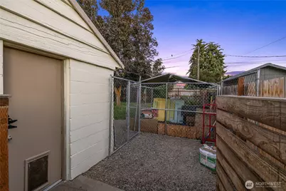 810 E Hobert Avenue, Ellensburg, WA 98926 - Photo 32