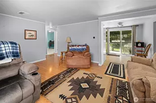 810 E Hobert Ave, Ellensburg, WA 98926 - Photo 8