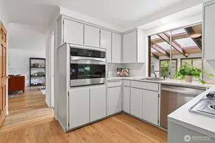 508 147th Street NE, Bellevue, WA 98007 - Photo 14