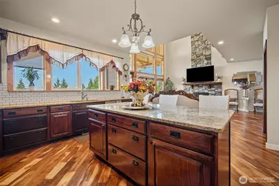 8008 My Way, Sedro Woolley, WA 98284 - Photo 4