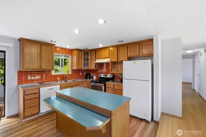 31229 10th Avenue S, Federal Way, WA 98003 - Photo 6