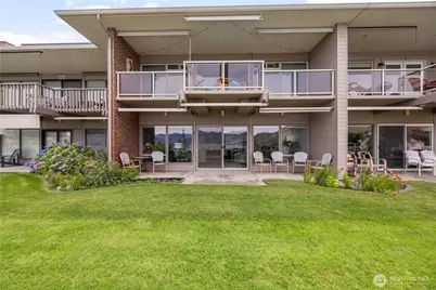 301 S 3rd Street #3, Chelan, WA 98816 - Photo 2