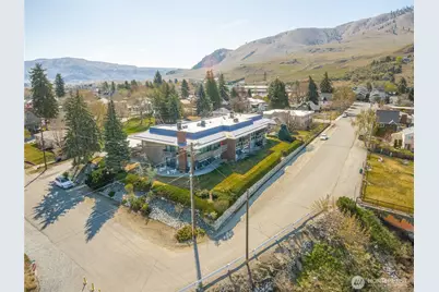 301 S 3rd Street #3, Chelan, WA 98816 - Photo 28
