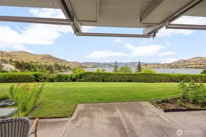 301 S 3rd Street #3, Chelan, WA 98816 - Photo 1