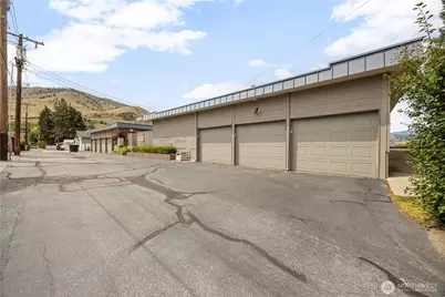 301 S 3rd Street #3, Chelan, WA 98816 - Photo 24