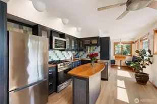 3556 Colony Mountain Dr, Bow, WA 98232 - Photo 8