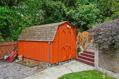 553 S 111th Street, Seattle, WA 98168 - Photo 36