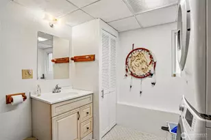 553 S 111th St, Seattle, WA 98168 - Photo 28