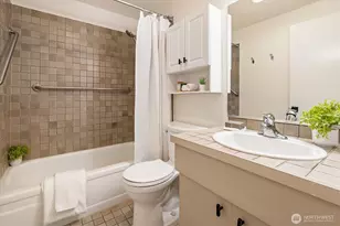 2301 Fairview Ave E, Seattle, WA 98102 - Photo 18