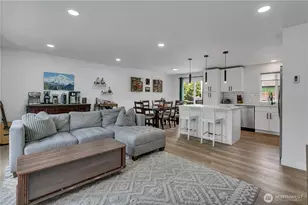 22202 129th St E, Bonney Lake, WA 98391 - Photo 2