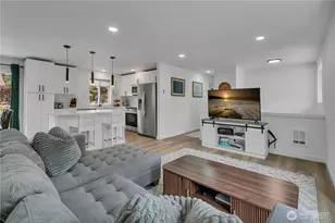 22202 129th St E, Bonney Lake, WA 98391 - Photo 4