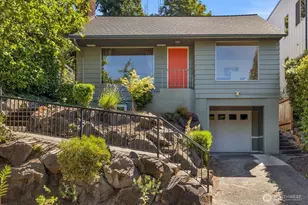 5508 31st Ave NE, Seattle, WA 98105 - Photo 2
