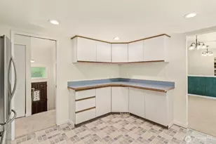 8830 Shell Pl, Edmonds, WA 98026 - Photo 14