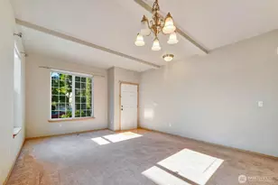 2426 Stafford Way, Bothell, WA 98012 - Photo 6