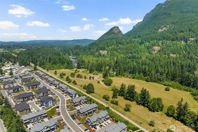 1177 Shoreline Way SE, North Bend, WA 98045 - Photo 2