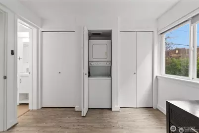 752 Bellevue Avenue E #202, Seattle, WA 98102 - Photo 10