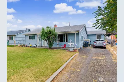 709 S Hawthorne Drive, Moses Lake, WA 98837 - Photo 2