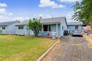 709 S Hawthorne Dr, Moses Lake, WA 98837 - Photo 2