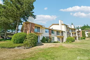 23301 Lakeview Dr, Mountlake Terrace, WA 98043 - Photo 30