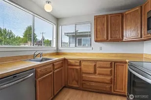 7518 24th Ave NW, Seattle, WA 98117 - Photo 18