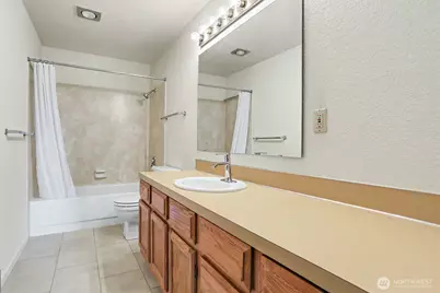 7518 24th Avenue NW #301, Seattle, WA 98117 - Photo 22