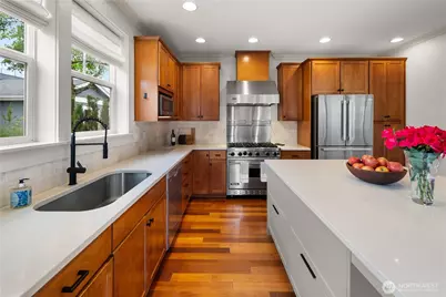 925 Martin Luther King Jr Way, Seattle, WA 98122 - Photo 4